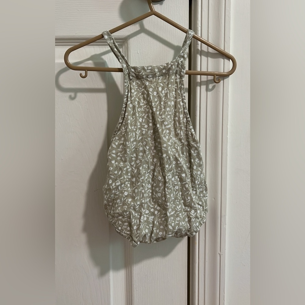 Rylee + cru floral bubble